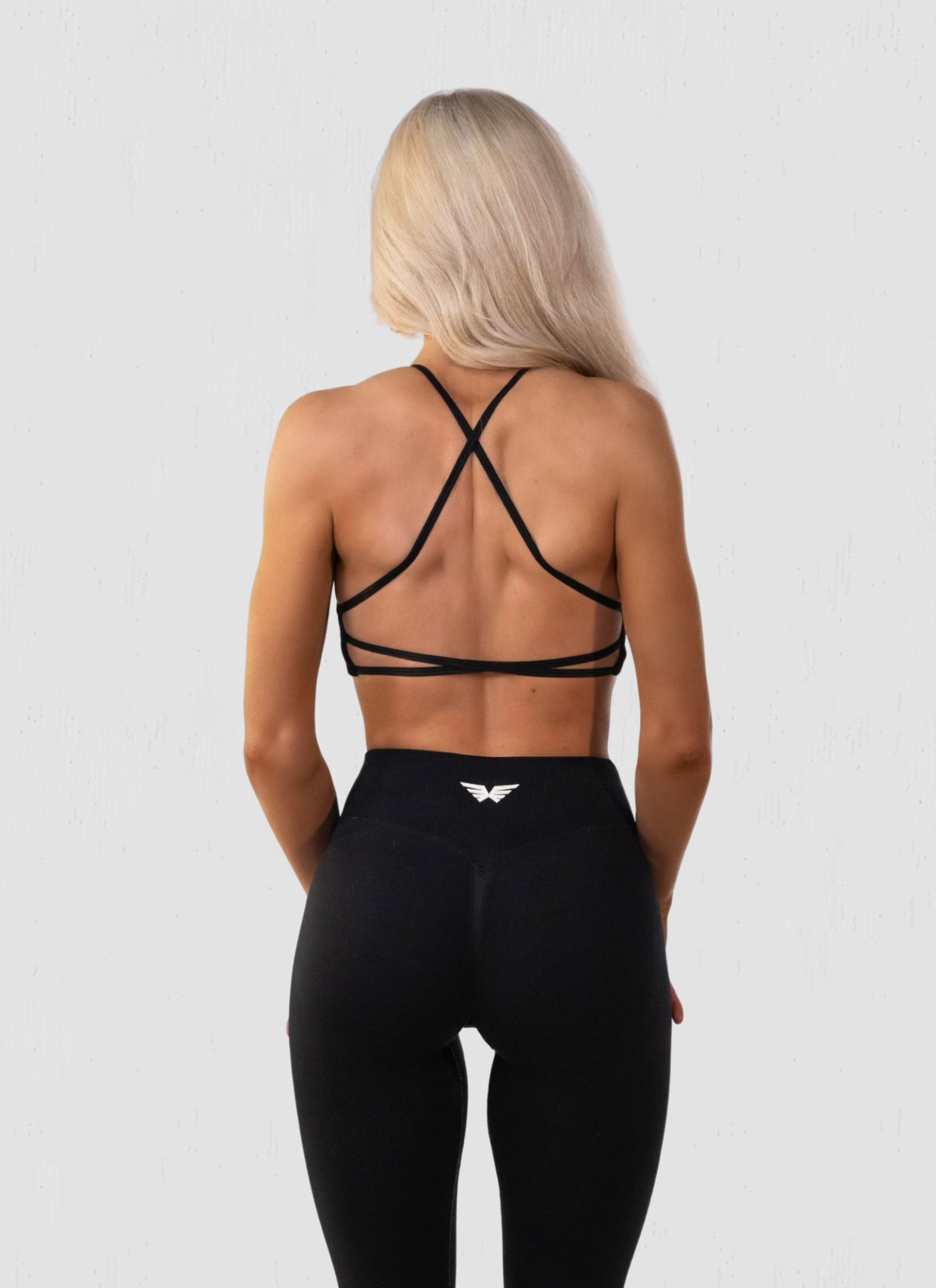 Open back toppur í svörtu