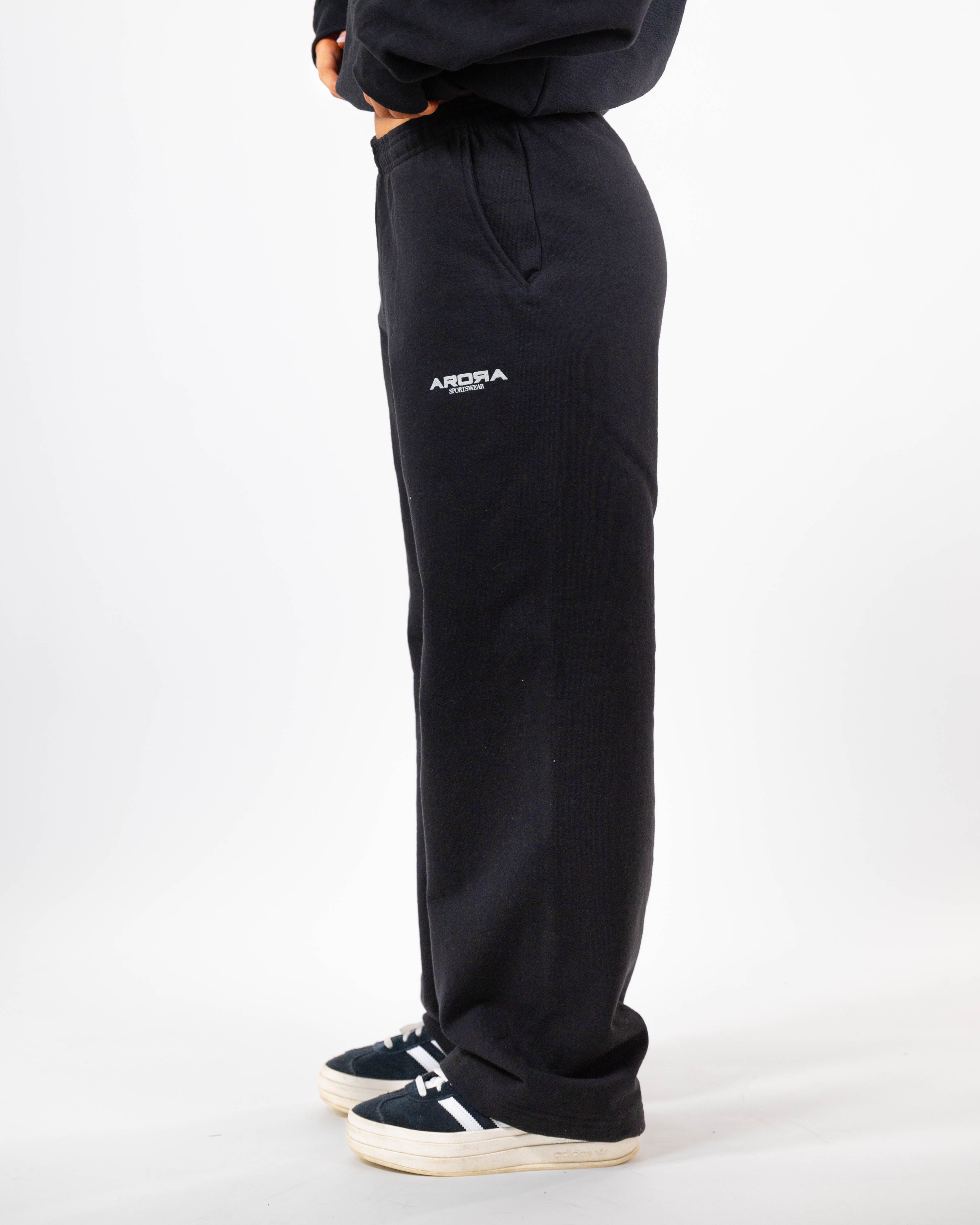 Back to school sweatpants in black